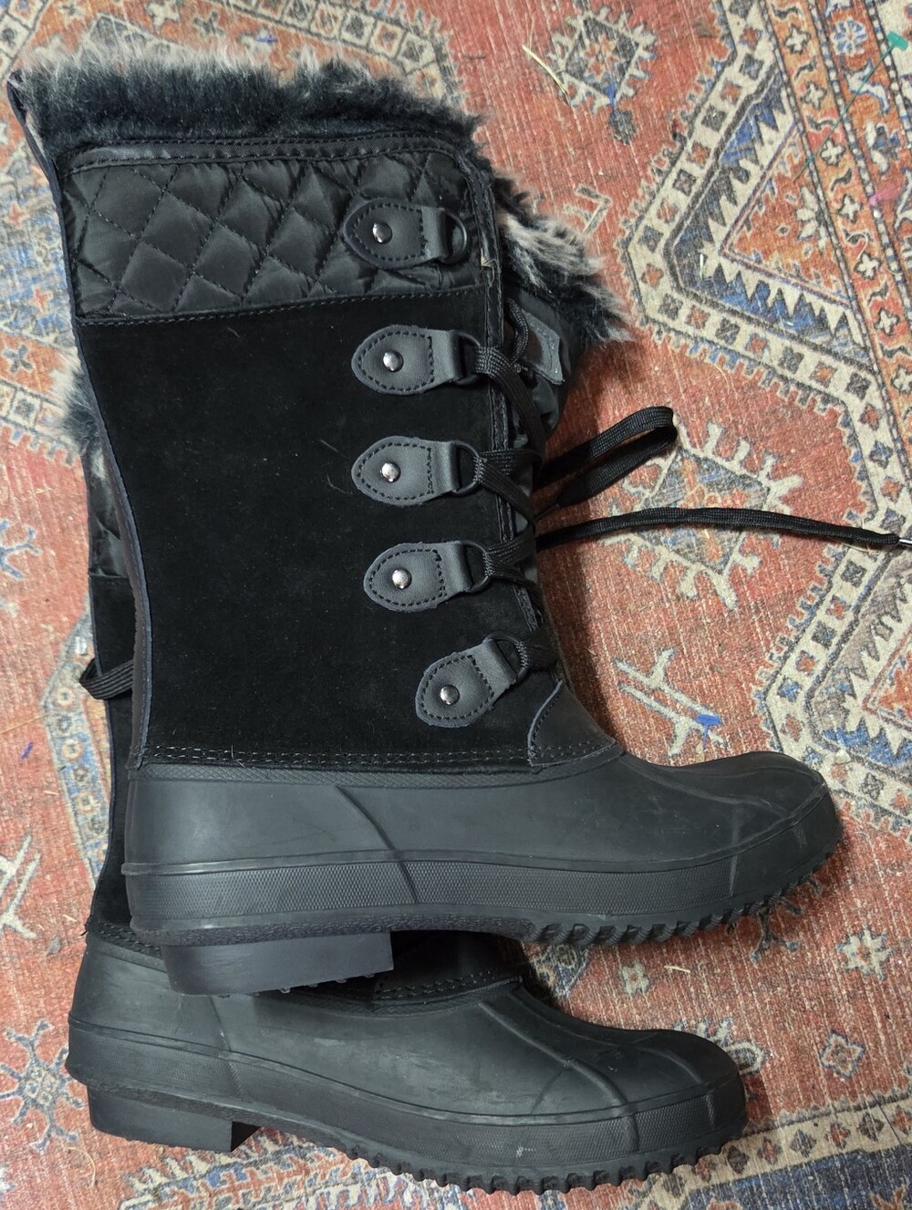 Khombu Black Quilted Faux-Fur Winter Rain Boots